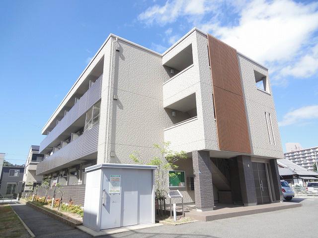 カームリーコート