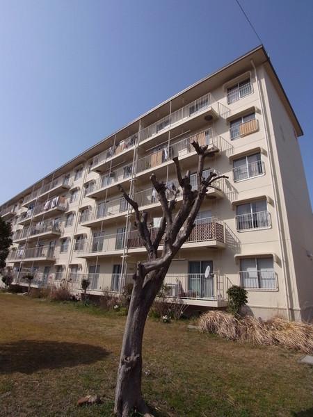 公社清和台団地22号棟