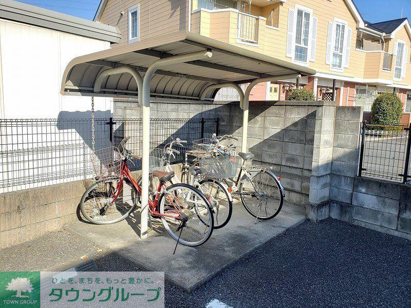レオパレス彩参番館