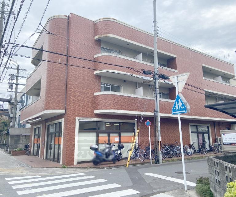 アヴェニール佐藤