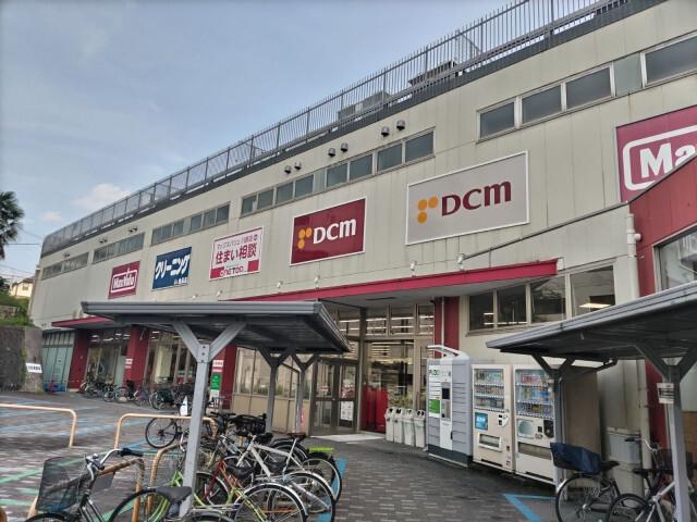 エストマール川名