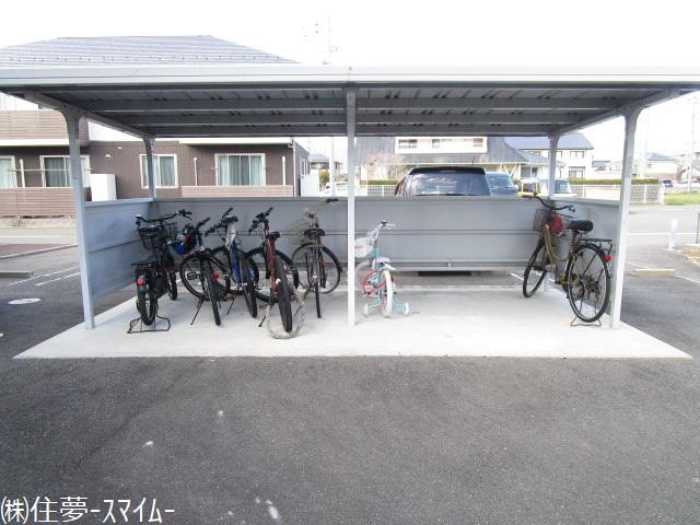 シャーメゾンラフィーネ C棟