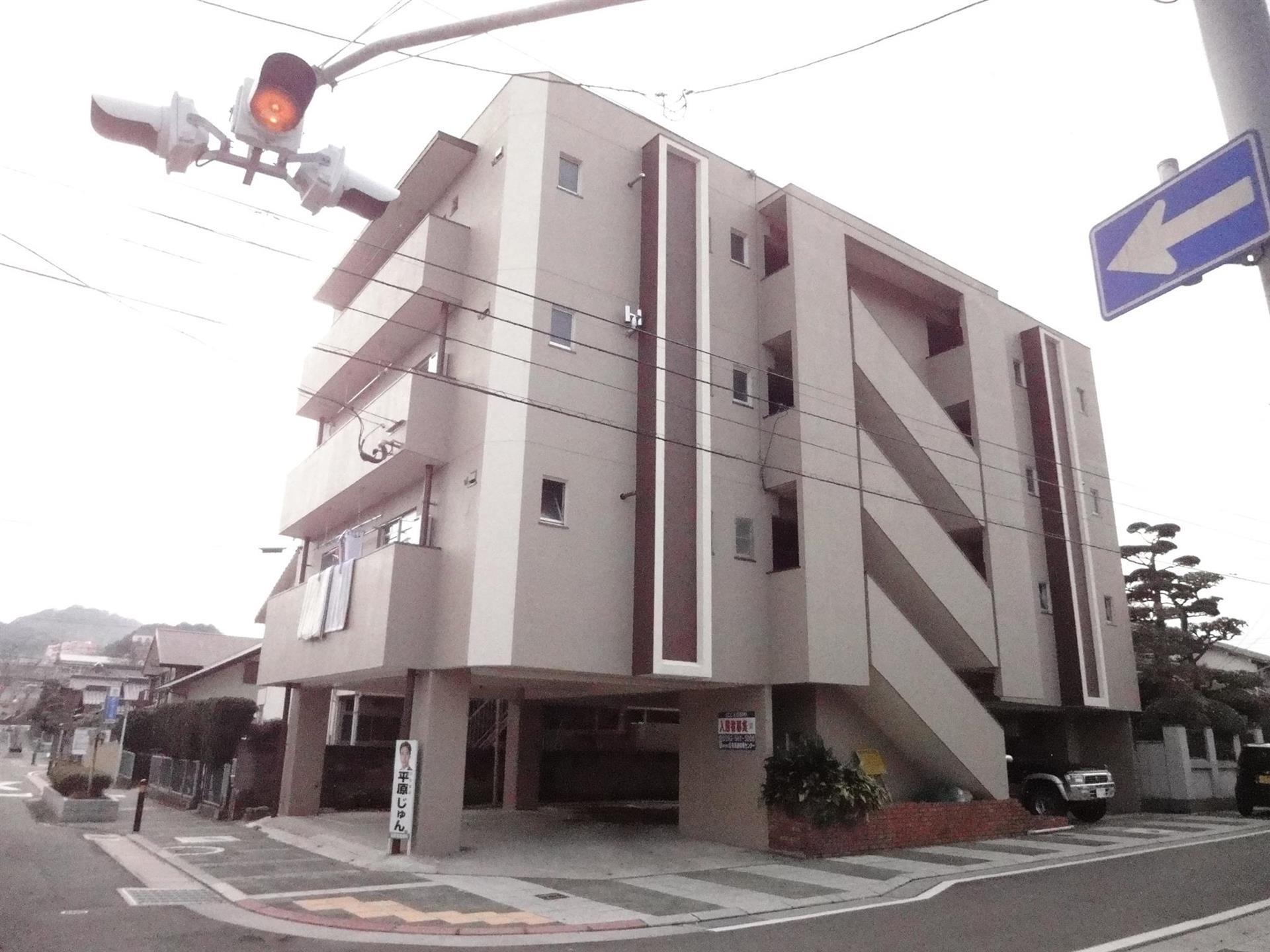 CLEO石坪