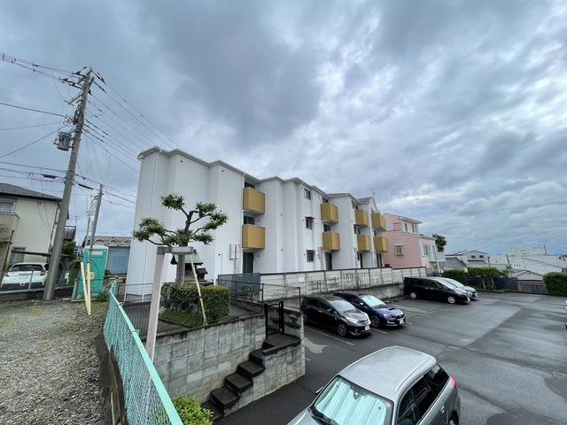 フローレンスベリー愛甲石田