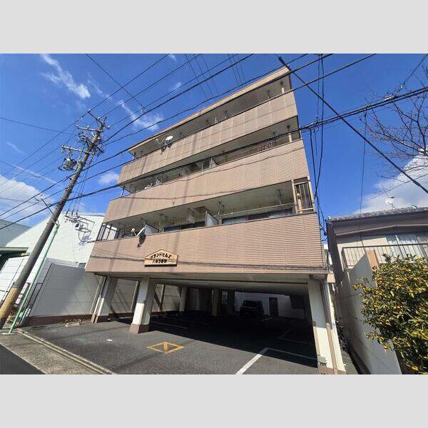 グランドヒルズ入場3番館