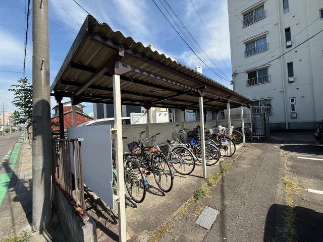 ハイツ小正A