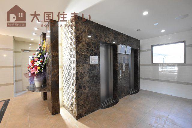 LUXE難波西III