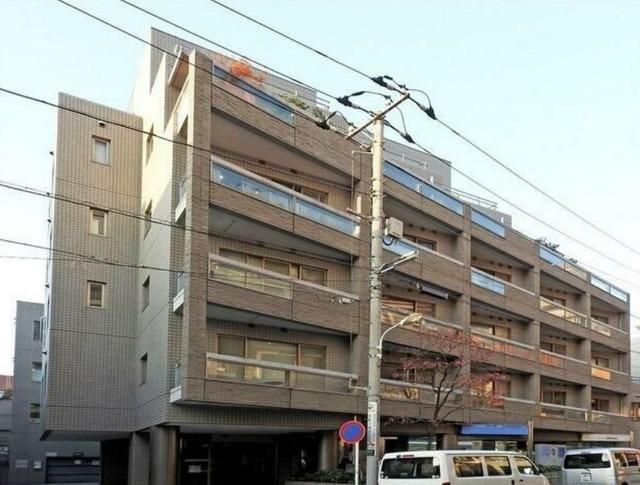 H&M南青山イースト