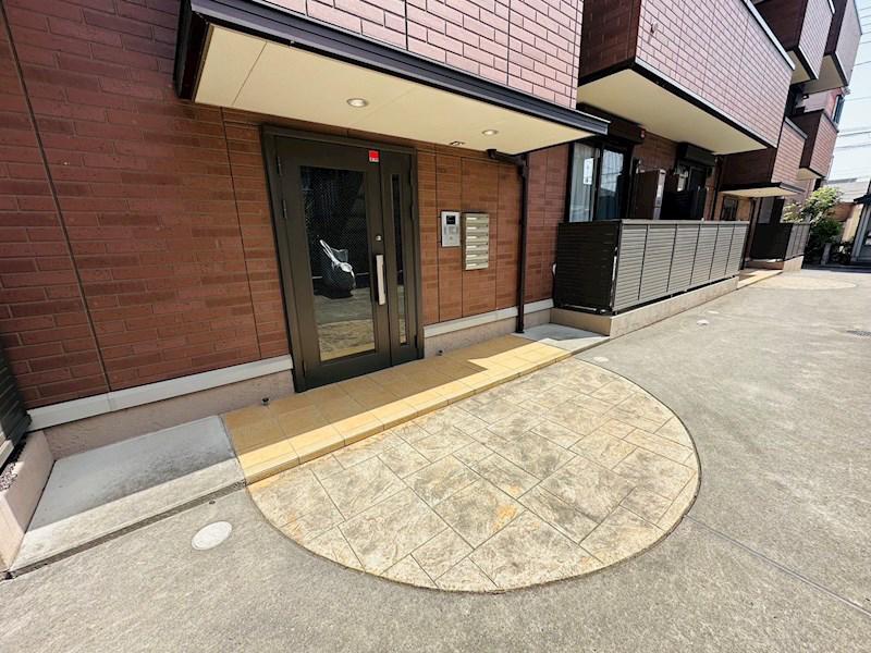 東京メトロ千代田線 北綾瀬駅 徒歩22分 3階建 築14年