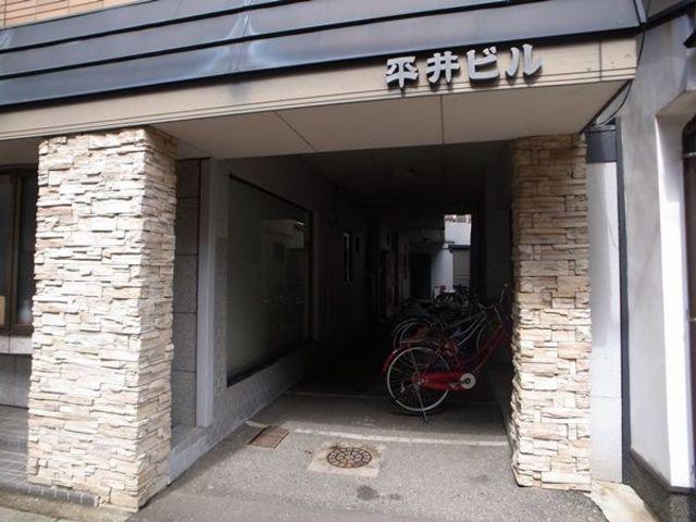 平井ビル(1K/2階)の外観写真