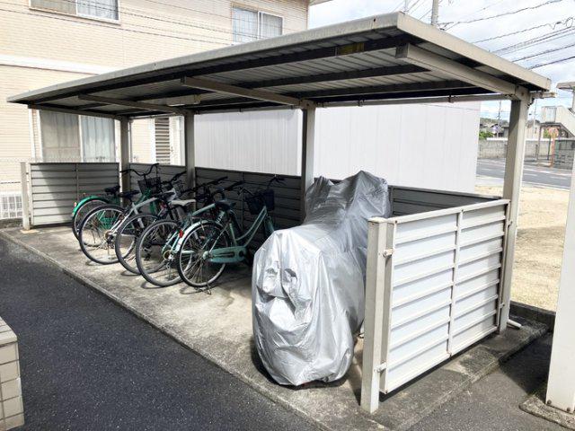 ラ・フルールB棟