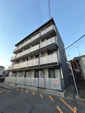 レオパレス高尾III