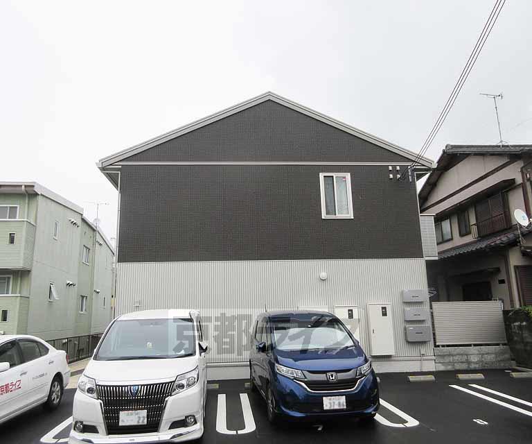 レーヴスクエア