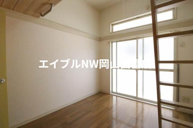 パレス原尾島