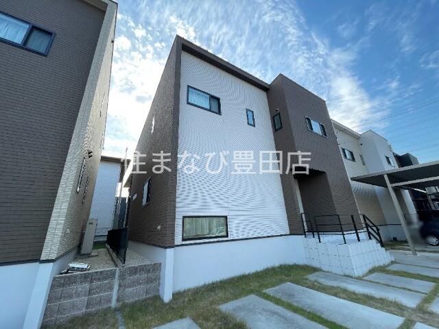 名鉄名古屋本線 富士松駅 徒歩13分 2階建 築5年