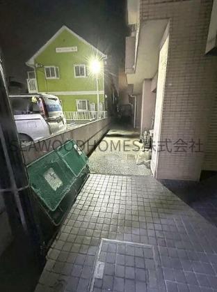 日宝コート金沢文庫