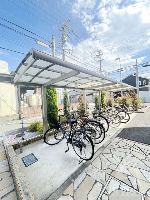 スリーハーブズグレンツェント泉大津