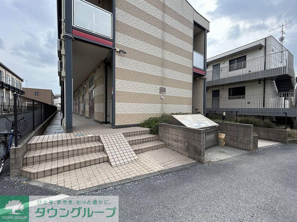 レオパレスシャルム