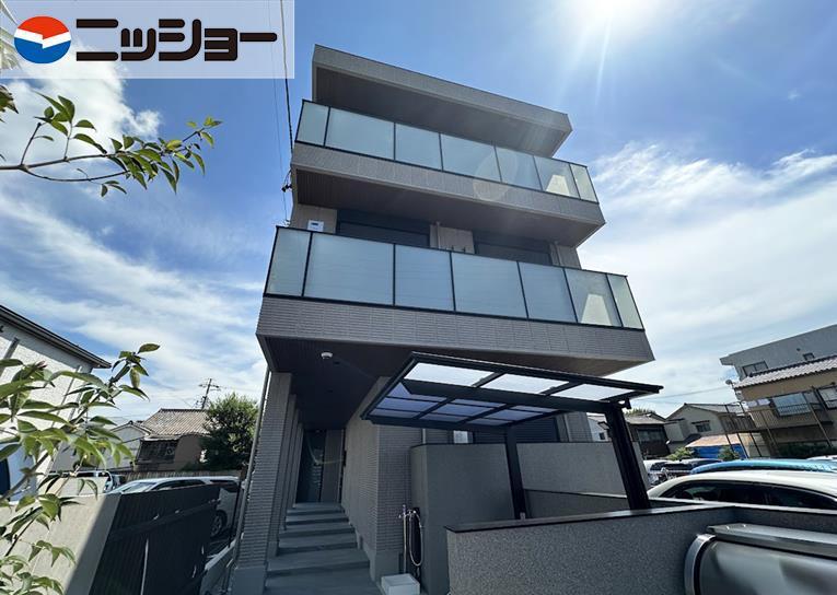 MAISON CEREZO