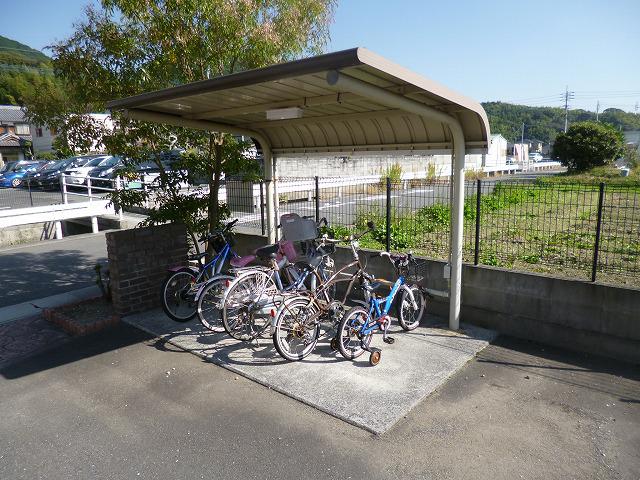 グランパルク本城 B棟 