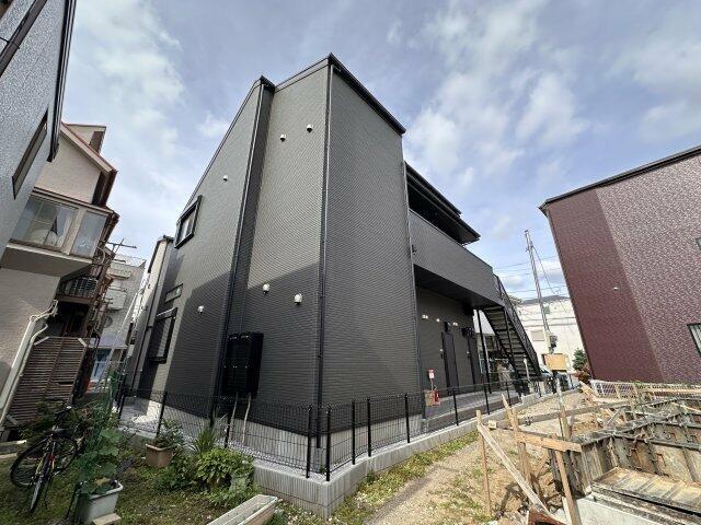 GRACE WOOD溝口