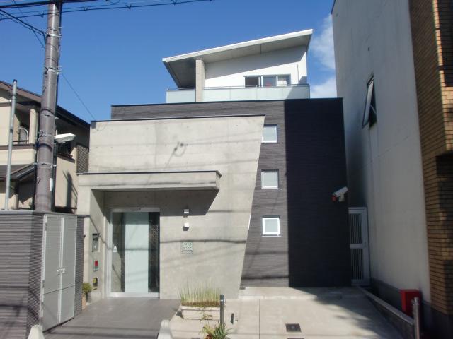 RARA CASA