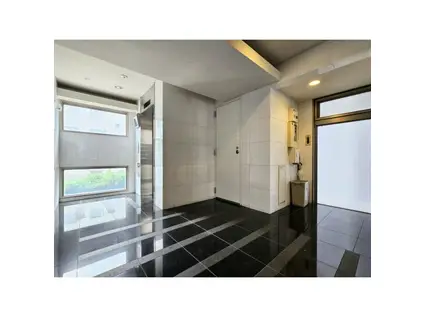 プロビデンス栄南(1K/4階)の外観写真