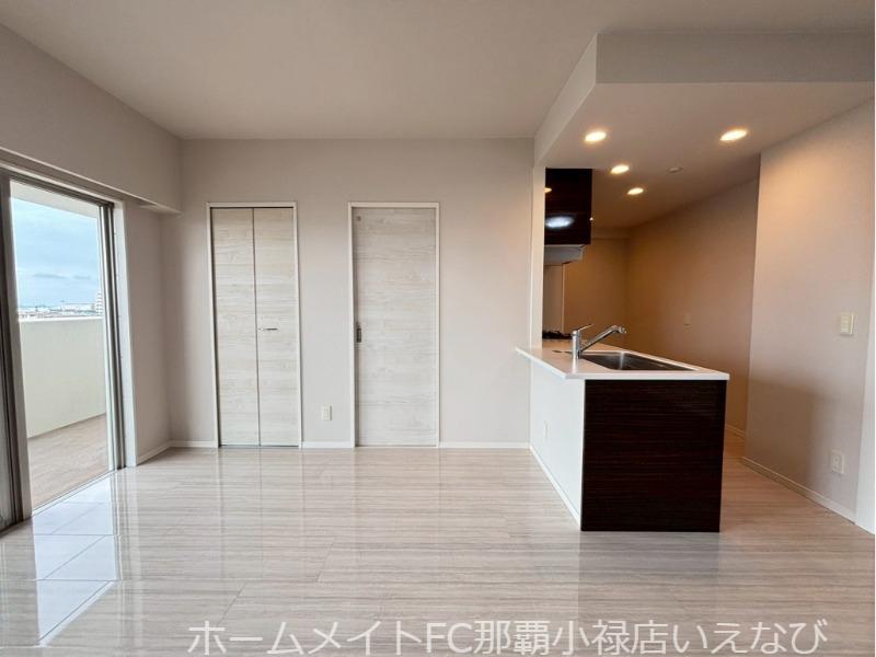 プレサンスロジェ西崎レーヴタワー(3LDK/7階)の外観写真