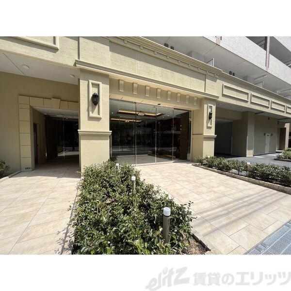 スプランディッド江坂駅前
