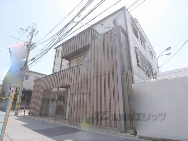 京阪本線 龍谷大前深草駅 徒歩7分 3階建 築23年
