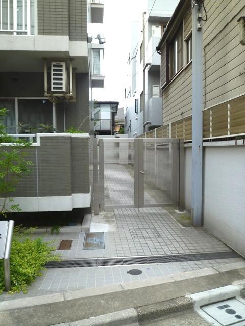 初台プレイス