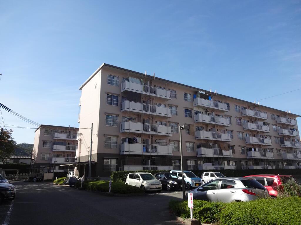 神戸電鉄三田線 岡場駅 徒歩18分 5階建 築55年