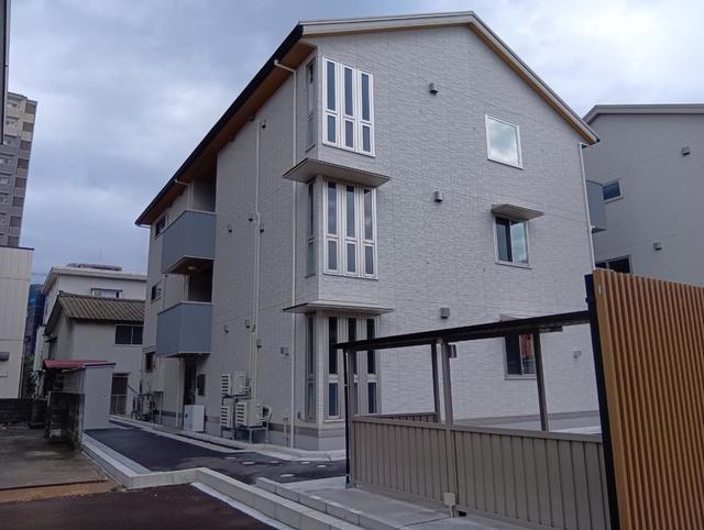 DーROOM福住 A棟