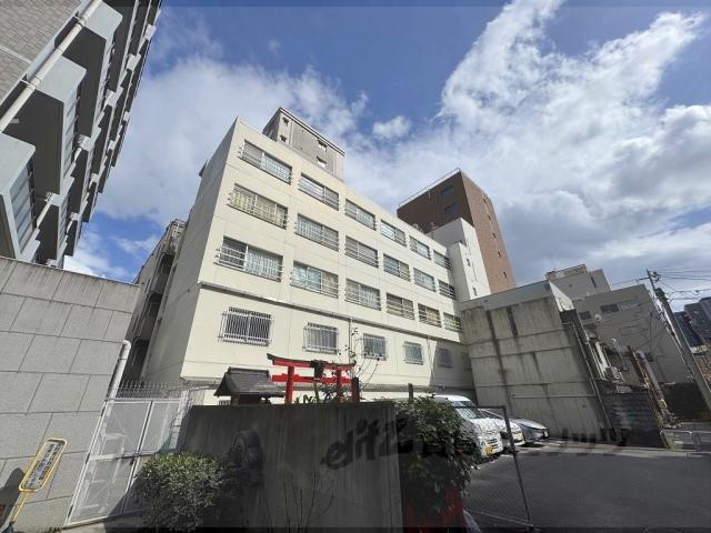 シャルマン小森