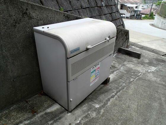 サンプレイス台原