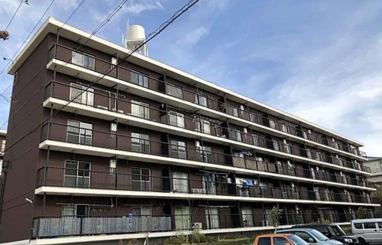 高津橋農住団地D棟