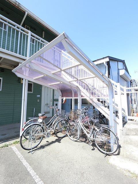 ファミール・イイジマ