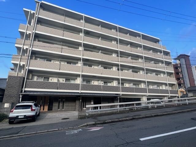 フォース三条