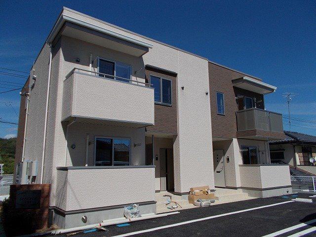 テラス小名田