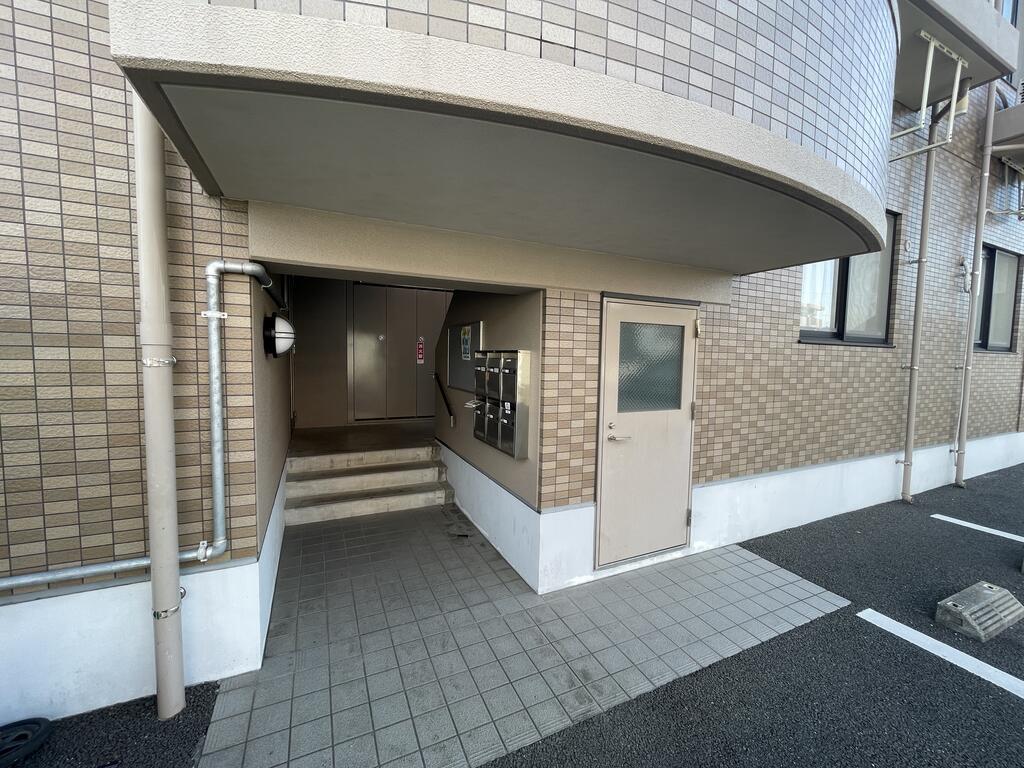ルネス・ワイアール