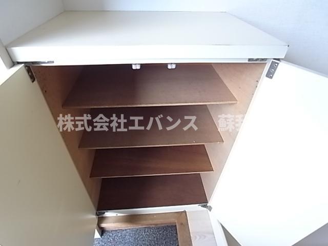 ドゥエルイースト