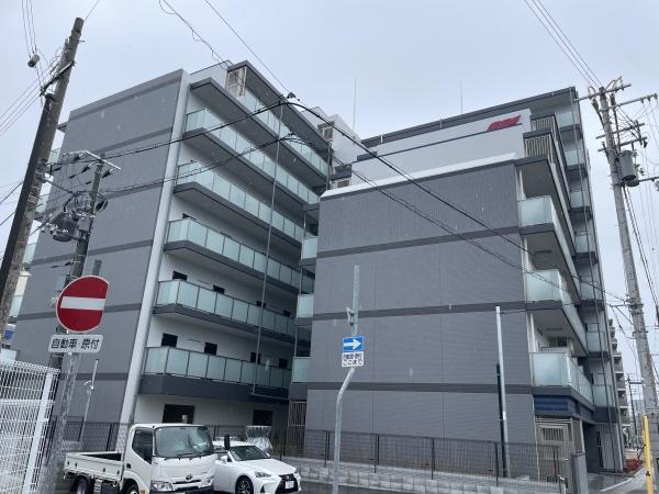 リヴィアスコウベラメール