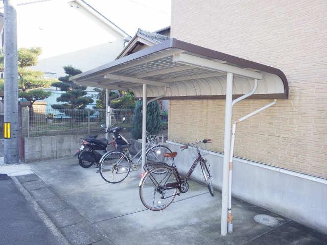 レオパレスつしま西