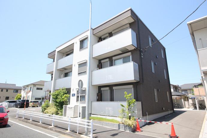 ＪＲ根岸線 本郷台駅 徒歩12分 3階建 築3年