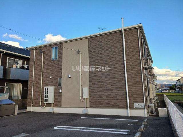 グランデュール南斎院