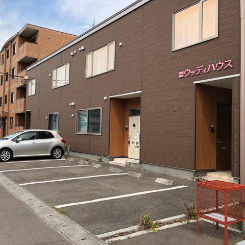 ウッディハウス