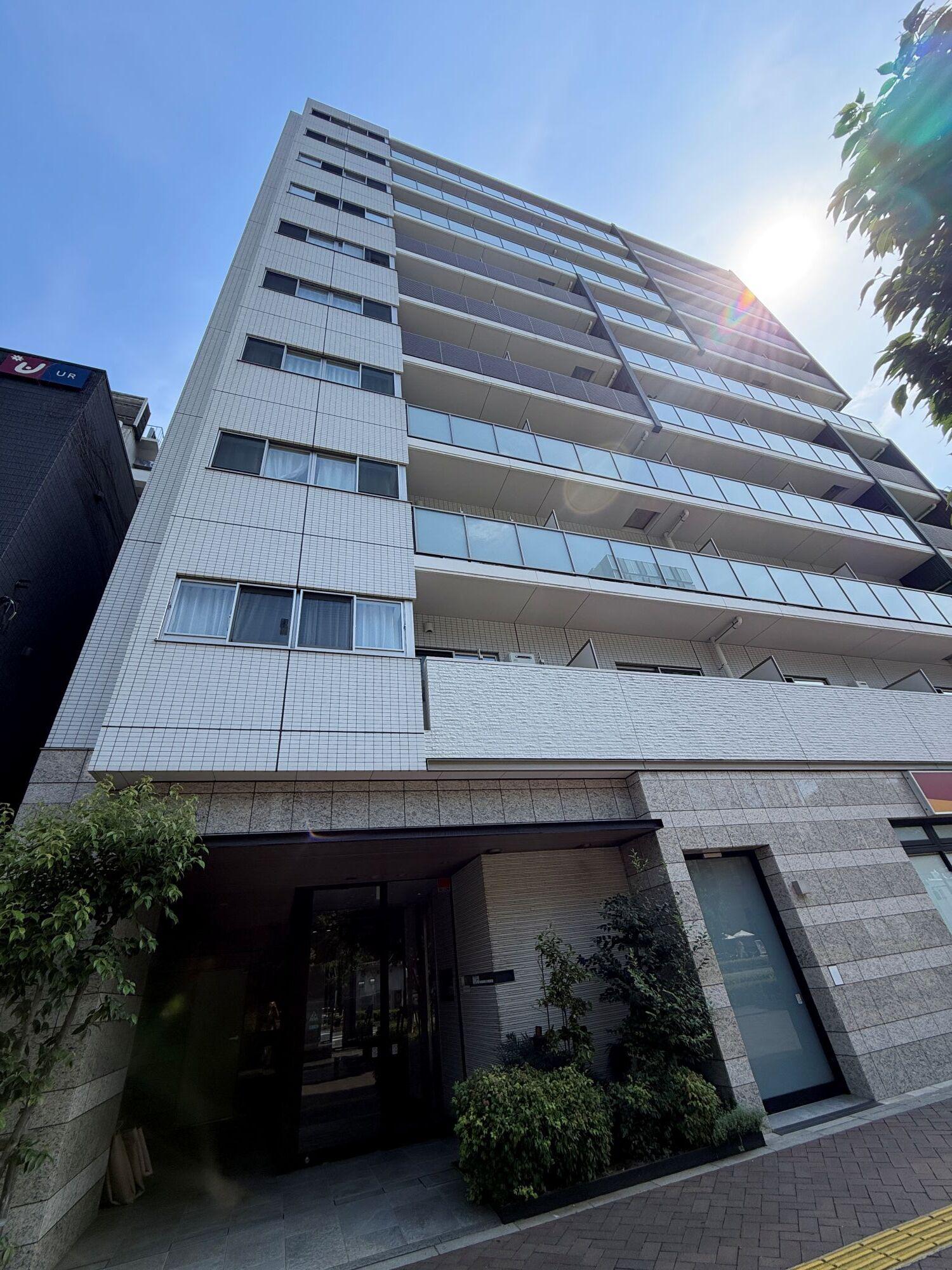DASH LIVING TORANOMON-SUPER STUDIO