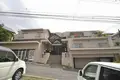 リリー・ヒルズ
