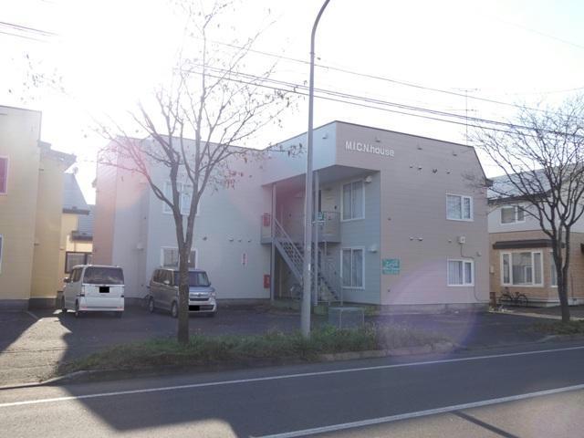 M.I.C.N HOUSE