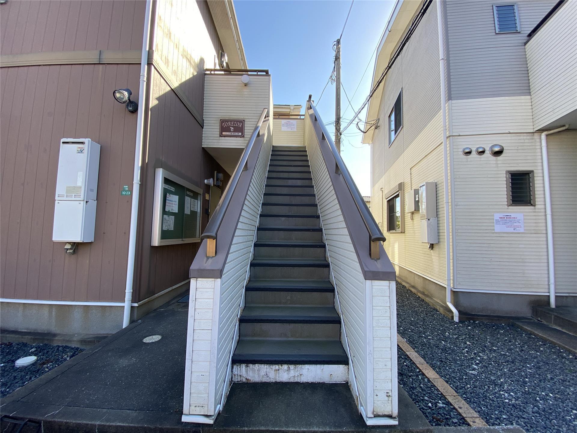 トレゾア湯川新町B棟